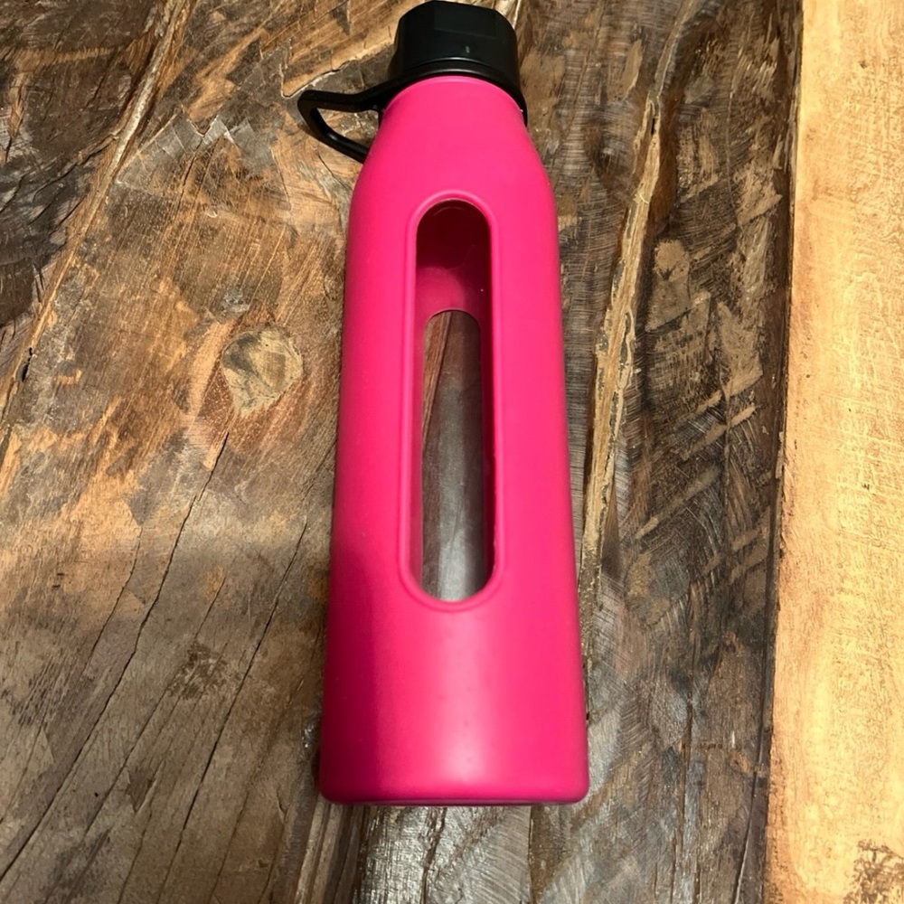 Takeya Glass Water Bottle with Silicone Sleeve, PINK HYDRATION TUMBLER - Picture 5 of 7